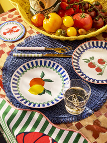 https://az.prshots.de/contents/archives/105/134/images/thumb350x287_auto/matalan-ss26-home-lookbook-25_thumb.jpg