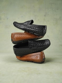 Dune London SS25 Stills Bradlay Woven 99 GBP www.dunelondon.com