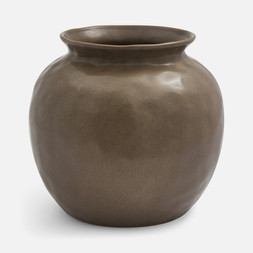 Beige Vase Extra Large £30
