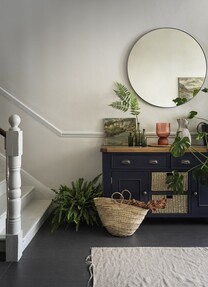 https://az.prshots.de/contents/archives/194/254/images/thumb350x287_auto/furniture_village_furniturevillage-hewittlargesideboard799hallim_8587b_thumb.jpg