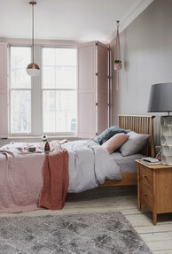 https://az.prshots.de/contents/archives/194/254/images/thumb350x287_auto/furniturevillage_194254160388516_thumb.jpg