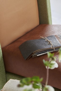 AW23 DG Essentials