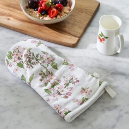 Sophie Allport x National Trust Blossom Oven Mitt, lifestyle