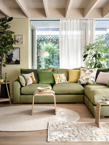 https://az.prshots.de/contents/archives/2121/1071/images/thumb350x287_auto/sofology_gaia_3_cnr_1.5_trm_buckingham_olive_mix_light_oak_pr_ad_6245c_thumb.jpg