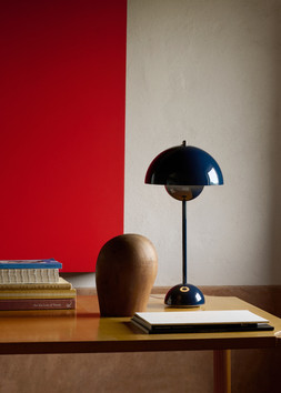 VP3 Flowerpot Table Lamp £280