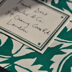 Packet of 10 Self-Adhesive Labels with Bottle Green Border