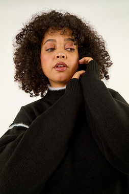 Roman Curve Black Trim Detail Knit Jumper