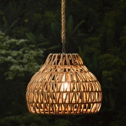 B&M GARDEN SS26 // NATURAL GARDEN // NATURAL SOLAR HANGING LIGHT // £15 //