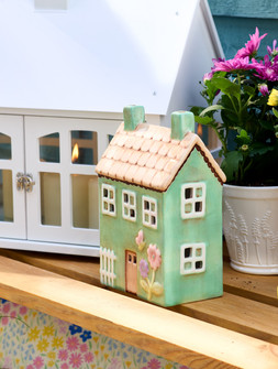 B&M GARDEN SS26 // GARDEN LIFE // HOUSE LANTERN £20 // CERAMIC HOUSE £5 // SMALL CERAMIC PLANTER £2 //