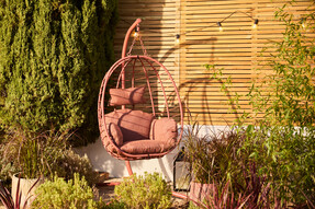 Outdoor Oasis Red Hanging Egg Chair, £229