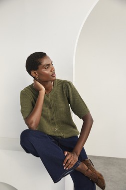 Short Sleeve Knitted Top £20