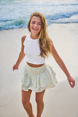 Older Girls White Plain Ribbed Vest Top £.20