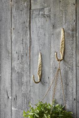 Botanic Leaf Plant Hook Gold H20cm &pound;12.99 1