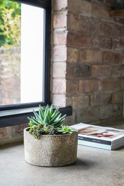 KEW HANDTHROWN AGED BARK BOWL 19CM &pound;24.99