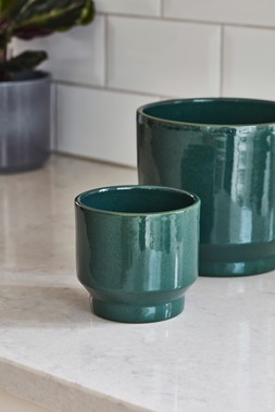 Mia Forest Green Planter H11cm D11cm &pound;7.99