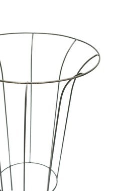 OUTDOOR FLUTED CLIMBER H55CM W40CM
