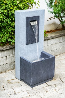 OUTDOOR CONTEMPORARY WATER FEATURE CEMENT H81CM W35CM &pound;449.99
