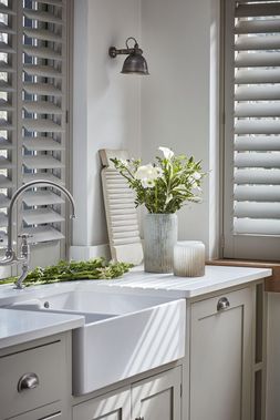 VERRE FROSTED RIBBED GLASS VASES