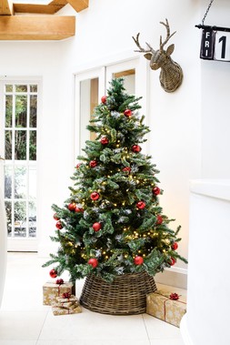 Christmas at Ivyline 2025 - WICKER TREE SKIRT ROUND NATURAL D50CM
