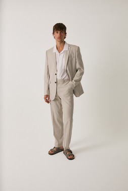 Threadbare Tailored Fit Single Breasted Blazer in Stone £65, Trousers £35, www.threadbare.com (3)