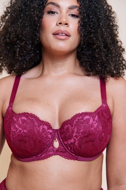 Boost Sweetheart Magenta Pink Bra £35 €55 CAD $79 AUS $85.95, Tanga £16 €26 CAD $30 AUS $32.95 4