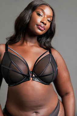 Scandal Black Bra £39 €59 CAD $87 AUS $91.95, Tanga £21 €34 CAD $39 AUS $42.95 3