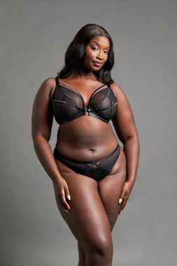Scandal Black Bra £39 €59 CAD $87 AUS $91.95, Tanga £21 €34 CAD $39 AUS $42.95 1