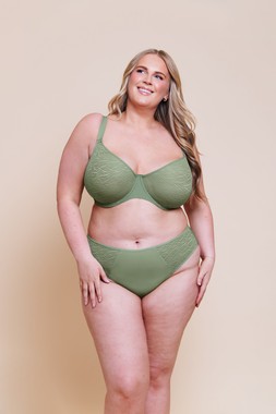 Smoothie Lace Sage Green Bra £38 €60 CAD $87 AUS $91.95, Brazilian £16 €26 CAD $30 AUS $32.95 5