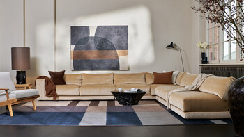 https://az.prshots.de/contents/archives/4605/1779/images/thumb350x287_auto/ruggable_241114_0014_livingarea_newyorkindigocream_1014-16x9-03__d01de_thumb.jpg