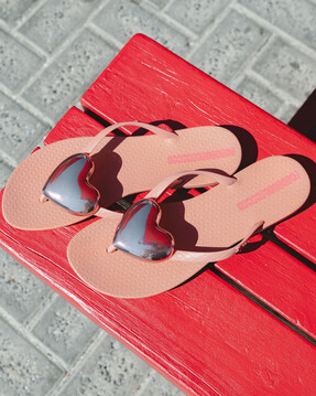 Maxi Heart Flip Flop Nude - £26