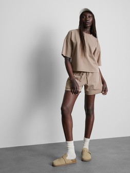 PRIMARK MAJOR FIND MODAL TOP, £5, €6, $8.50, RON30, PLN26, CZK155