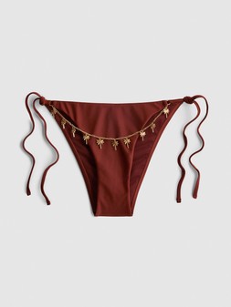PRIMARK PRESENTS PAU ECHE CHAIN DETAIL PANT, £5, €6, $9, RON30, PLN26, CZK155, HUF2200
