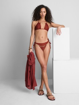 PRIMARK PRESENTS PAU ECHE CHAIN DETAIL TOP, £8, €9, $12.50, RON44, PLN39, CZK235, HUF3400 (2)