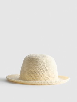 PRIMARK PRESENTS PAU ECHE PE CROCHET HAT £9, €11, $14, RON54, PLN47, CZK285, HUF4000