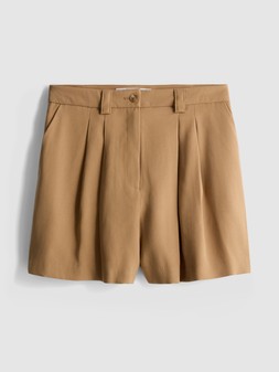 PRIMARK PRESENTS PAU ECHE PE PLEATED BERMUDA, £14, €16, $20, RON80, PLN70, CZK415, HUF6000
