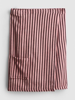 PRIMARK PRINTED TOWEL WRAP, £8, €9, NE ONLY €10, RON44, PLN39, CZK235, HUF3400