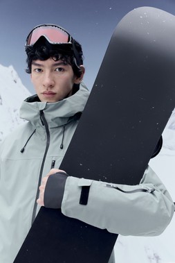 Goodmove Ski Coat £129 & Sweat £35 (2)