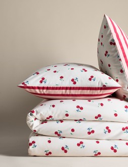 M&S Cherries Bedset £20